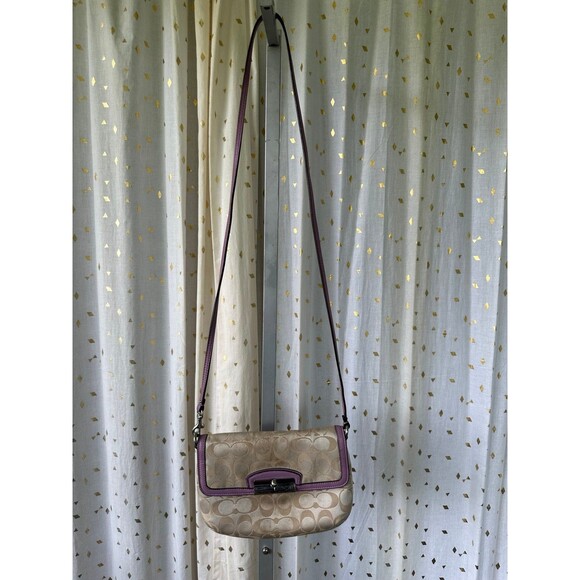 Authentic Signature COACH Embossed Material Lavender Leather Trim Crossbody Bag - Picture 2 of 7